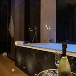 Isidoro Luxury Nocleg ze śniadaniem *