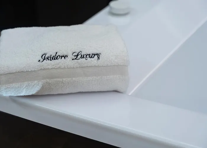 Isidoro Luxury *